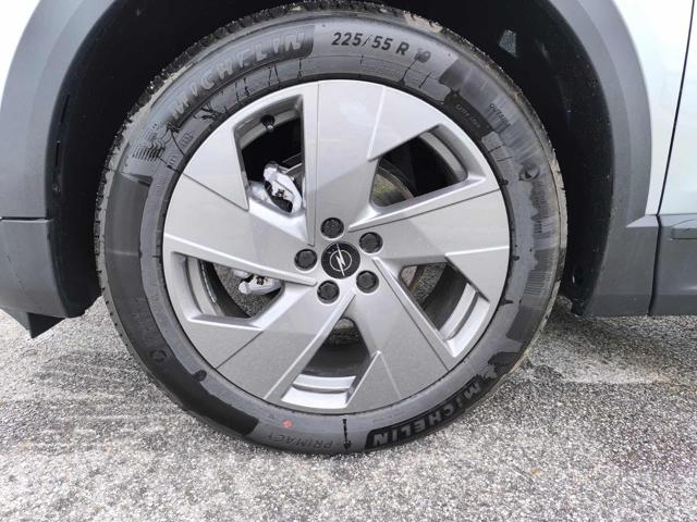 OPEL Grandland usata, con Specchietti laterali elettrici