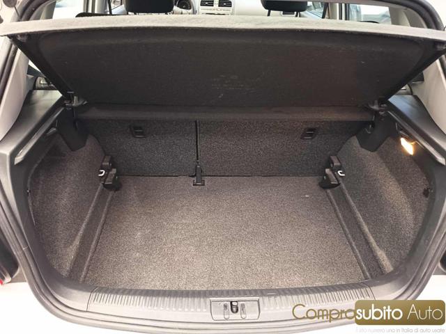 VOLKSWAGEN Polo usata, con Sedile posteriore sdoppiato