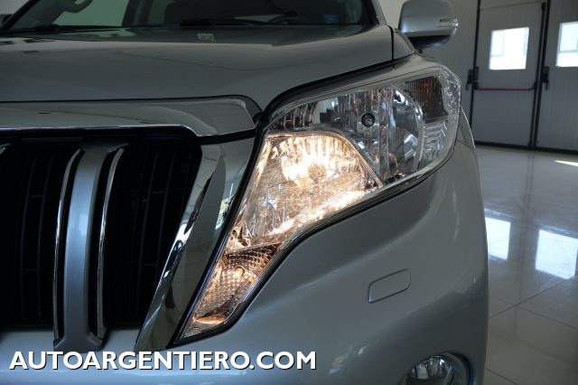 TOYOTA Land Cruiser usata, con Monitoraggio pressione pneumatici