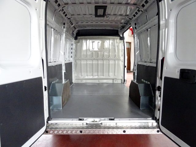 FIAT Ducato usata, con Climatizzatore