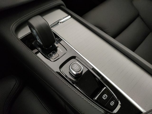 VOLVO XC90 usata, con Sistema di navigazione