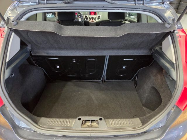 FORD Fiesta usata, con Chiusura centralizzata