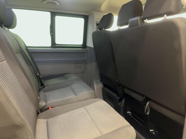 VOLKSWAGEN Caravelle usata 35