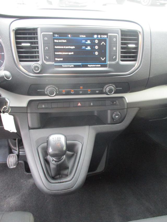 PEUGEOT Traveller usata, con Volante in pelle