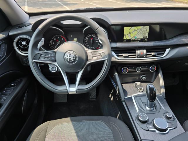 ALFA ROMEO Stelvio usata, con Specchietti laterali elettrici