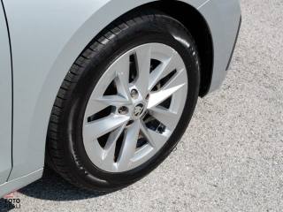 SKODA Octavia usata, con Bluetooth
