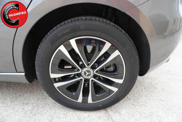 MERCEDES-BENZ A 250 usata, con Sedile posteriore sdoppiato