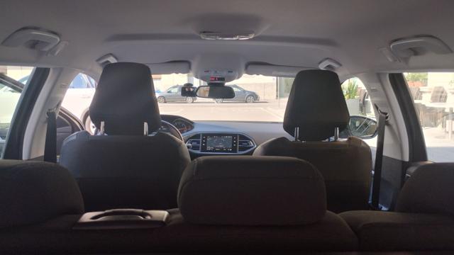PEUGEOT 308 usata, con Airbag testa