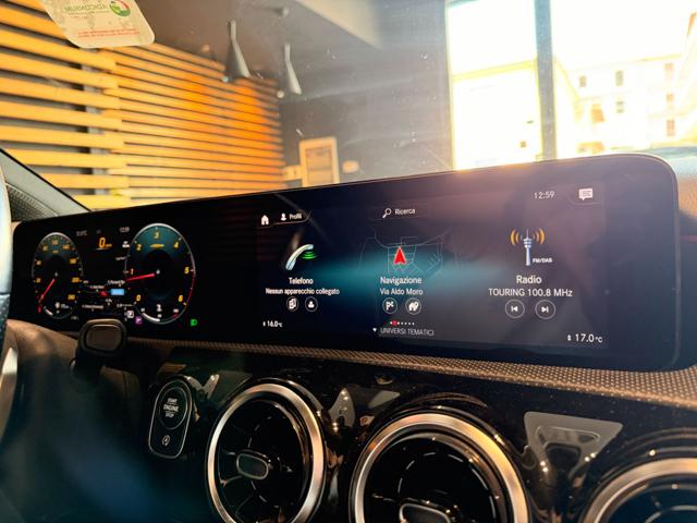 MERCEDES-BENZ A 180 usata, con Leve al volante