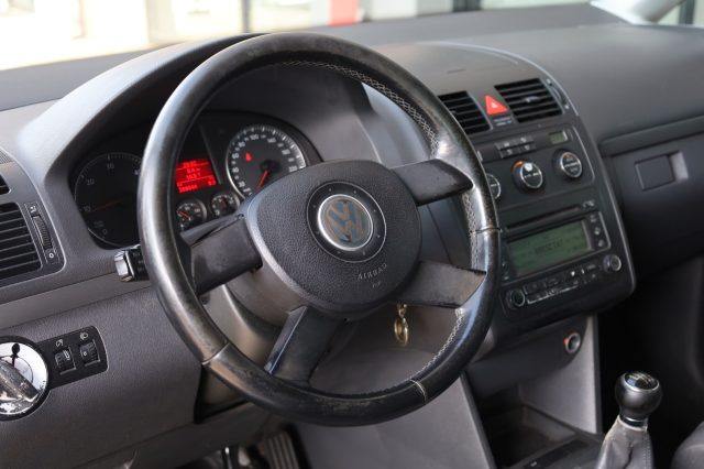 VOLKSWAGEN Touran usata, con Specchietti laterali elettrici