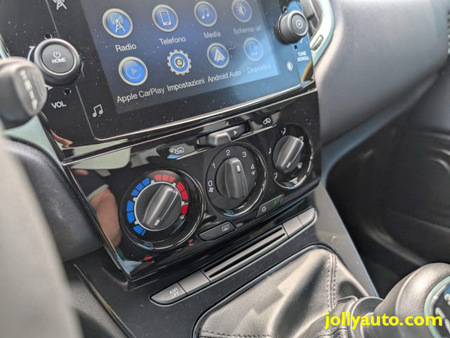 LANCIA Ypsilon usata, con USB