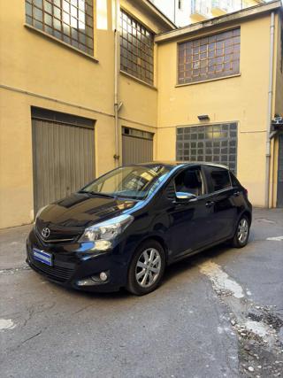 TOYOTA Yaris 1.3 5 porte Style PELLE-NAVI-TETTO PANORAMICO