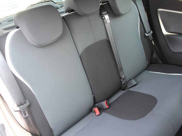 LANCIA Ypsilon usata, con Luci diurne