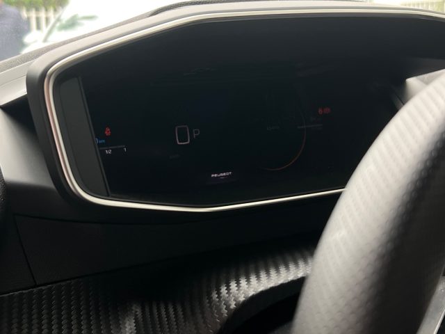 PEUGEOT 208 usata, con Sensori di parcheggio posteriori