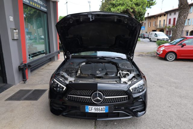 MERCEDES-BENZ E 220 usata 154