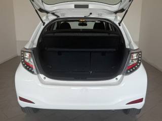 TOYOTA Yaris usata 6
