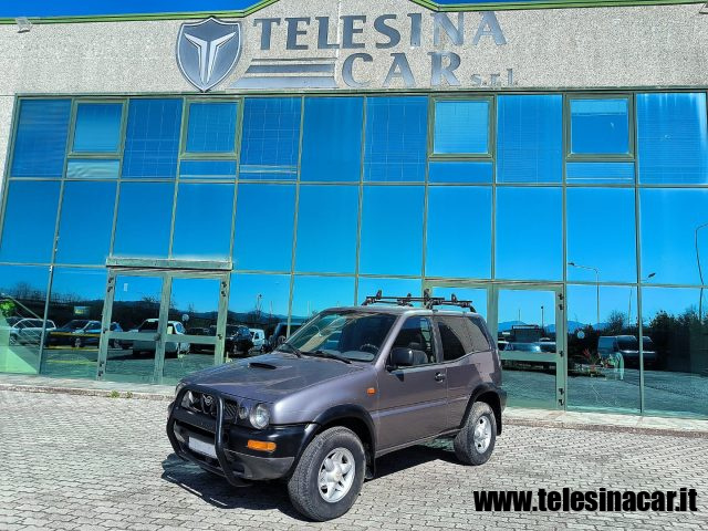 NISSAN Terrano II usata 0