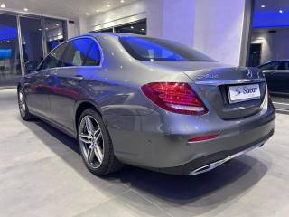 MERCEDES-BENZ E 220 usata, con Autoradio