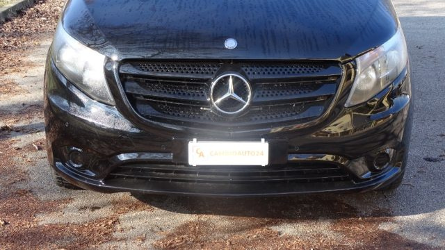 MERCEDES-BENZ Vito usata, con Sensore di luce