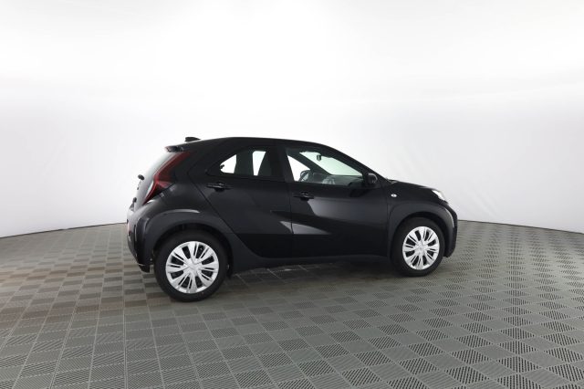 TOYOTA Aygo X usata 5