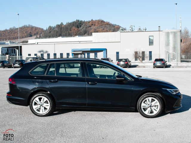 VOLKSWAGEN Golf Variant usata, con Boardcomputer