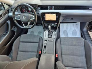 VOLKSWAGEN Passat Variant usata, con Fendinebbia