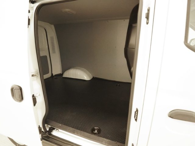 MAXUS eDeliver 3 usata 8