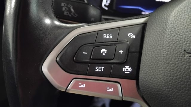 VOLKSWAGEN T-Cross usata 31