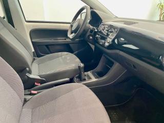 VOLKSWAGEN up! usata, con Fendinebbia