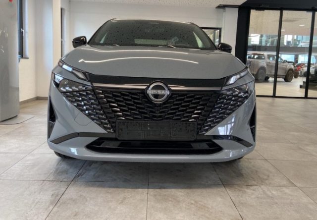 NISSAN Qashqai usata, con Fari LED