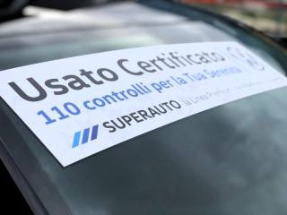 VOLKSWAGEN Polo usata, con Frenata d