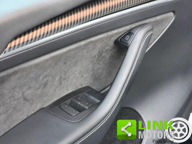 TESLA Model Y usata, con Gancio traino