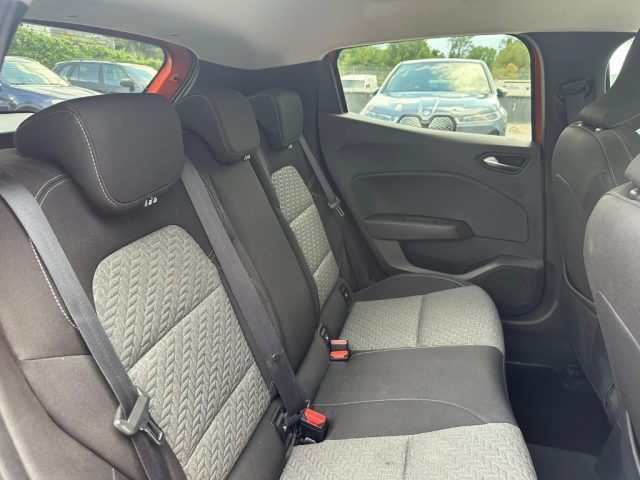 RENAULT Clio usata, con Fari LED
