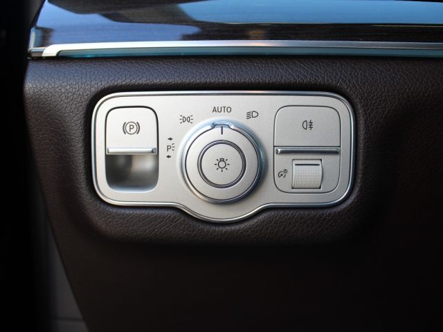 MERCEDES-BENZ GLE 300 usata, con Sistema di navigazione