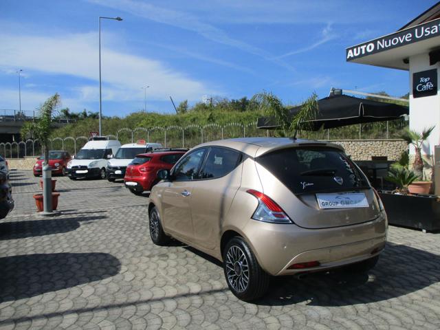 LANCIA Ypsilon usata, con Autoradio