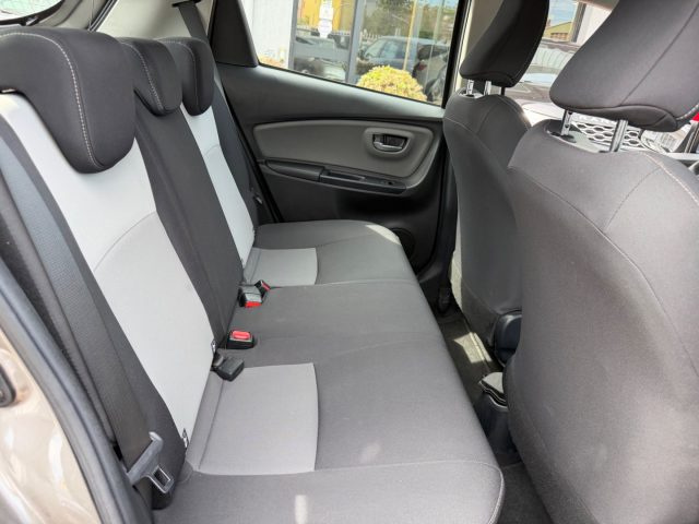 TOYOTA Yaris usata, con Fendinebbia