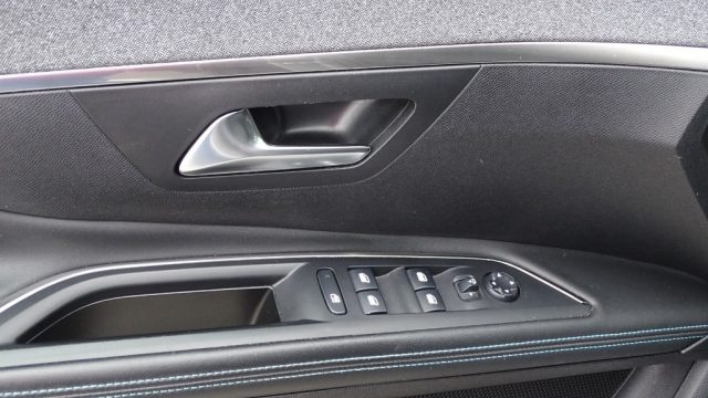 PEUGEOT 5008 usata 58