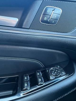 FORD Edge usata, con Sedile posteriore sdoppiato