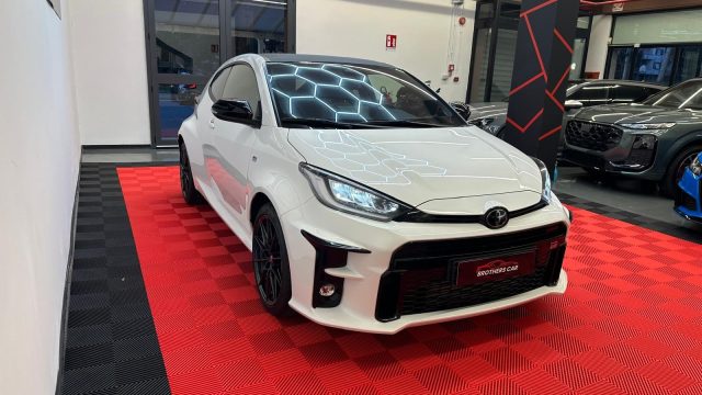 TOYOTA Yaris usata, con Alzacristalli elettrici