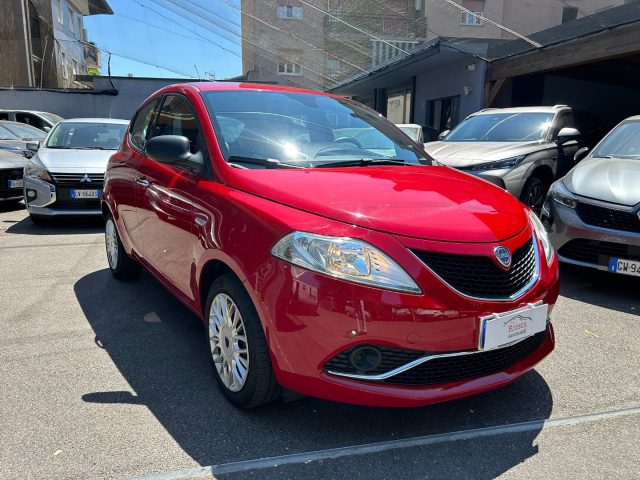 LANCIA Ypsilon usata, con ABS