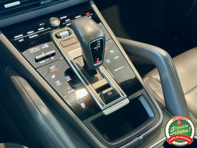 PORSCHE Cayenne usata, con Cronologia tagliandi