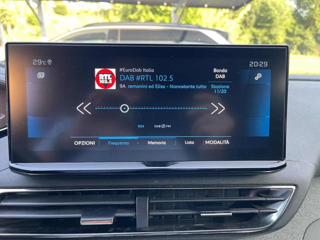 PEUGEOT 3008 usata, con Touch screen