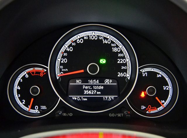 VOLKSWAGEN Maggiolino usata, con Climatizzatore