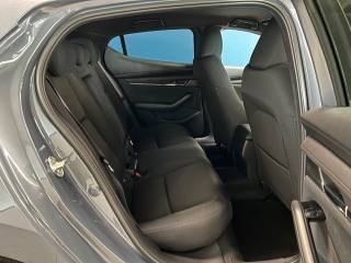 MAZDA 3 usata, con Park Distance Control