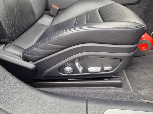 PORSCHE Panamera usata, con Park Distance Control