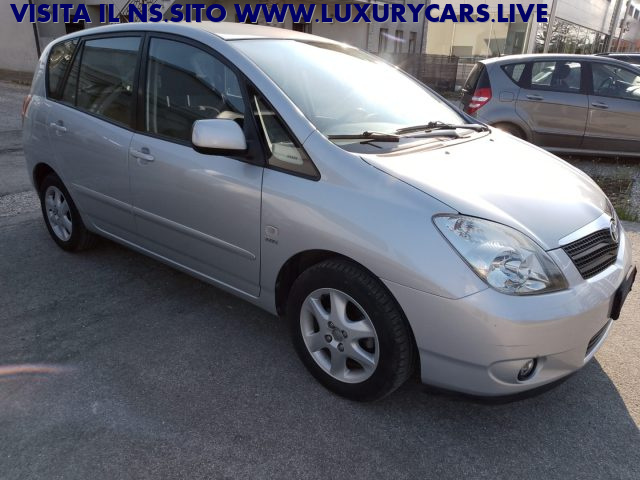 TOYOTA Corolla Verso usata, con Airbag
