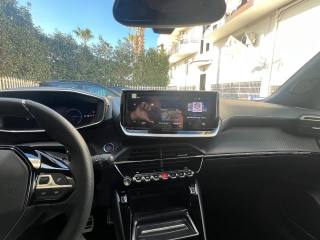 PEUGEOT 2008 usata, con USB