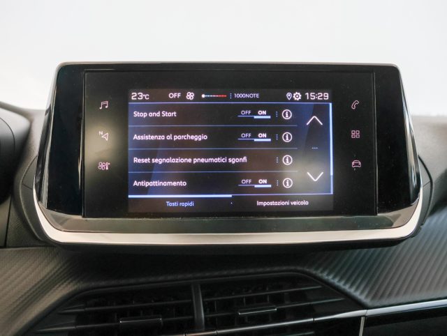 PEUGEOT 208 usata, con Volante multifunzione