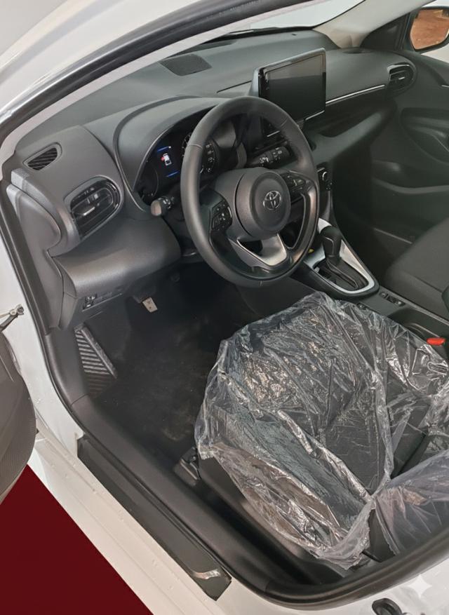 TOYOTA Yaris usata, con Boardcomputer