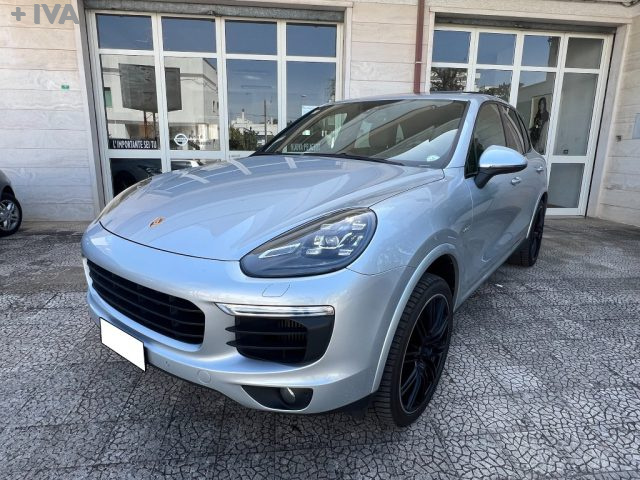 PORSCHE Cayenne usata 2